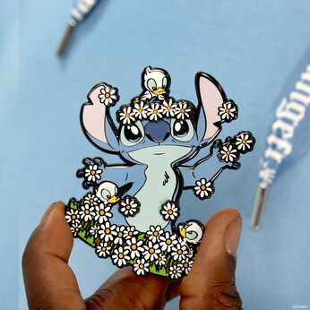 Stitch Springtime Daisy 3" Collector Box Pin, Image 2