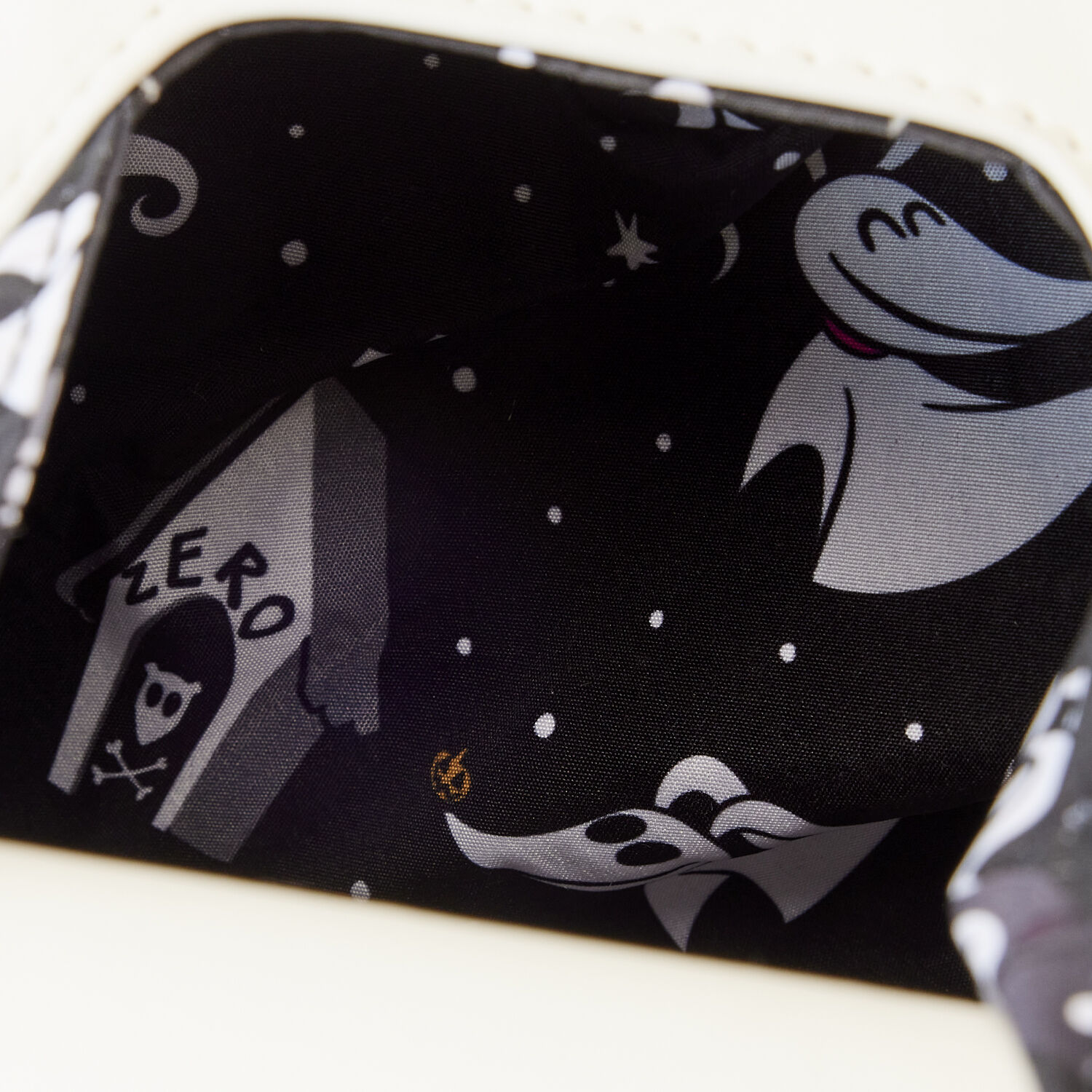 Loungefly zero sales wallet