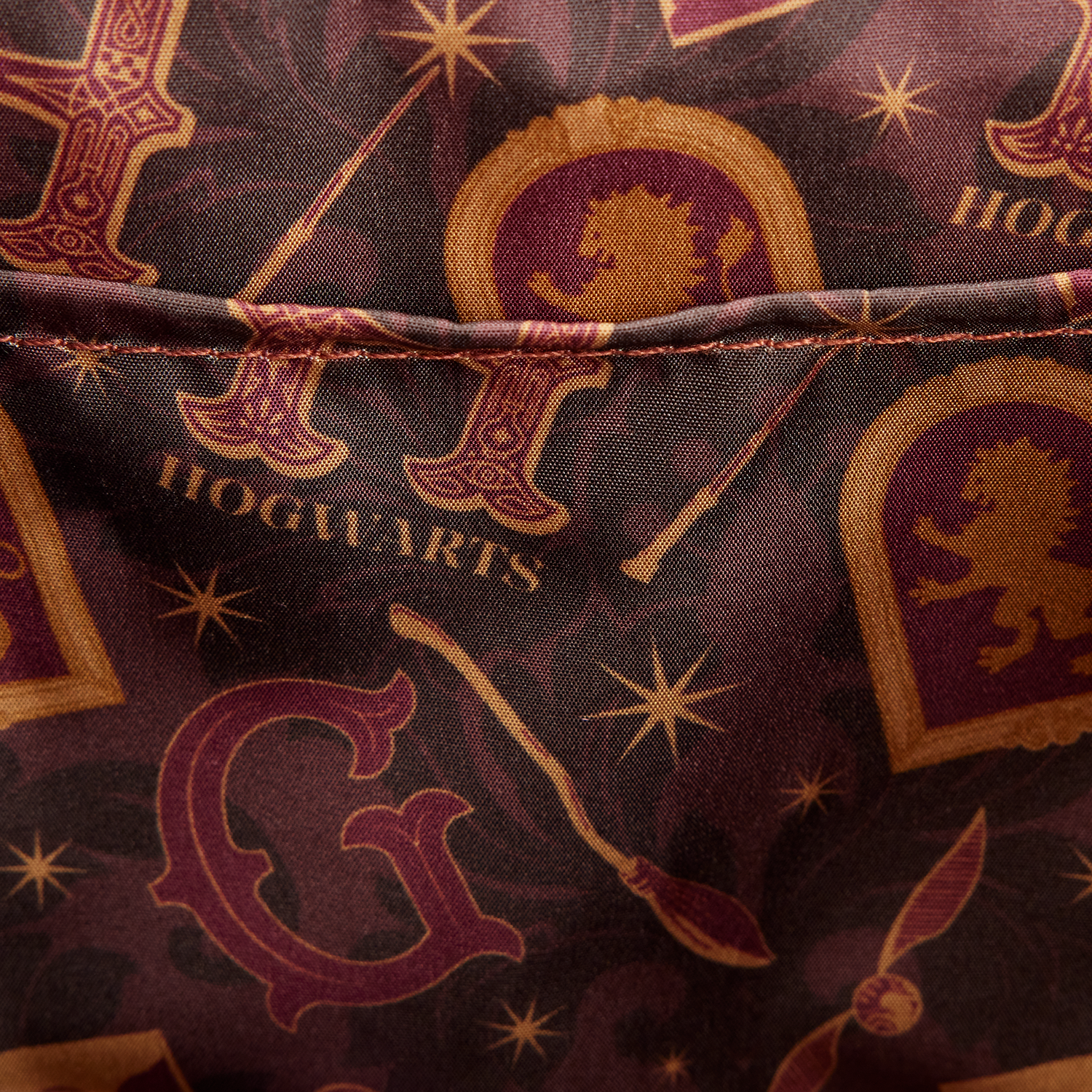 HP-BACKPACK-GRYFFINDOR_33