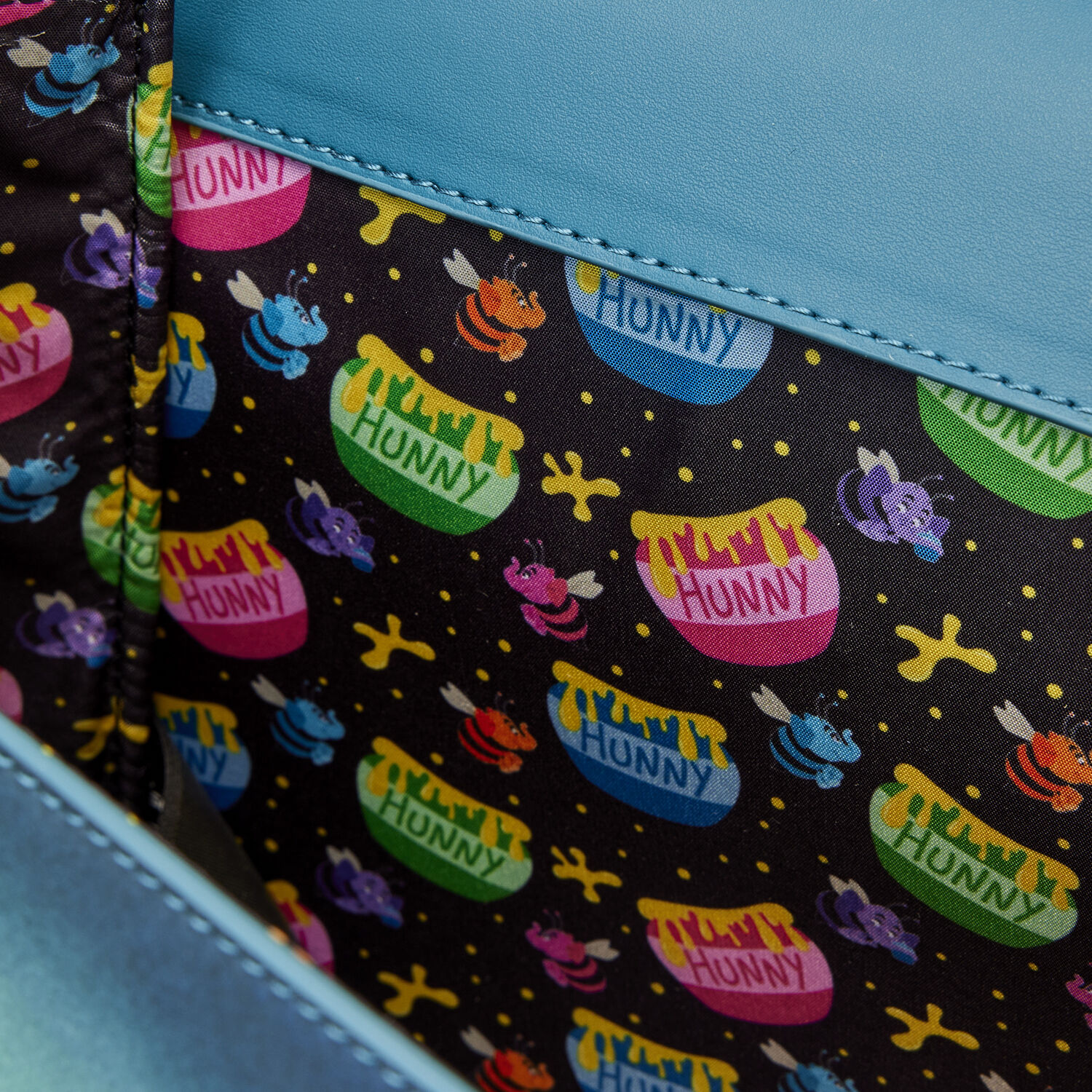 Loungefly winnie the discount pooh crossbody bag