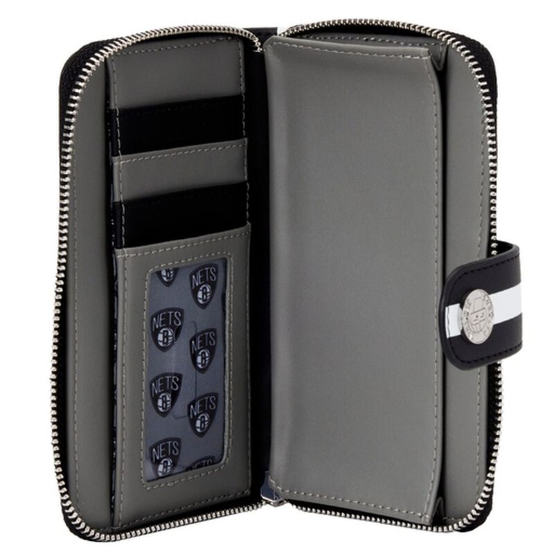 【LOUNGEFLY】 NBA ブルックリンネッツ ロゴ財布 NBA Brooklyn Nets Logo Zip Around Wallet | Loungefly