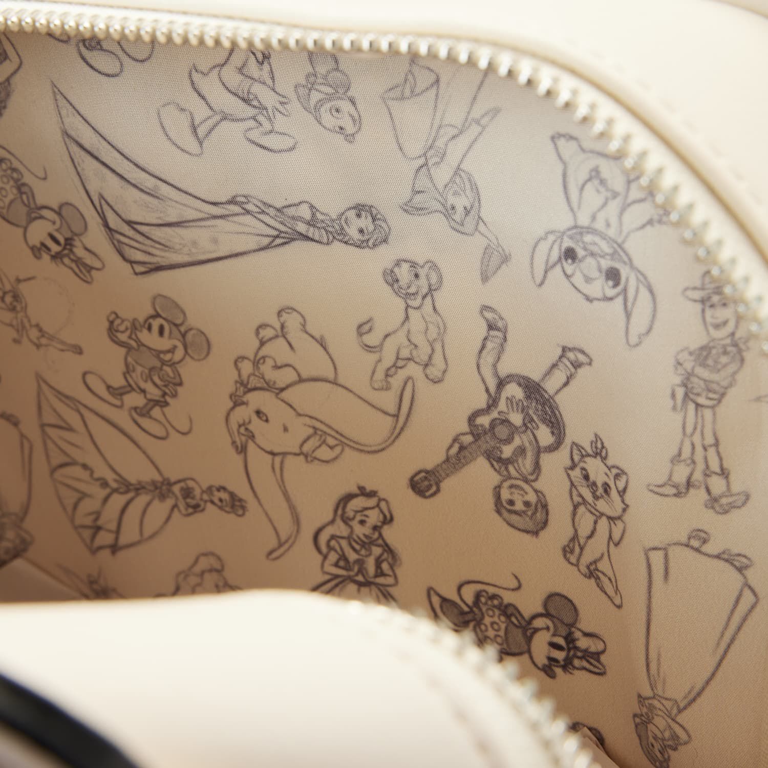 話題コラボ【Loungefly】Disney100SketchbookPinTrader Backpack s-l400.jpg