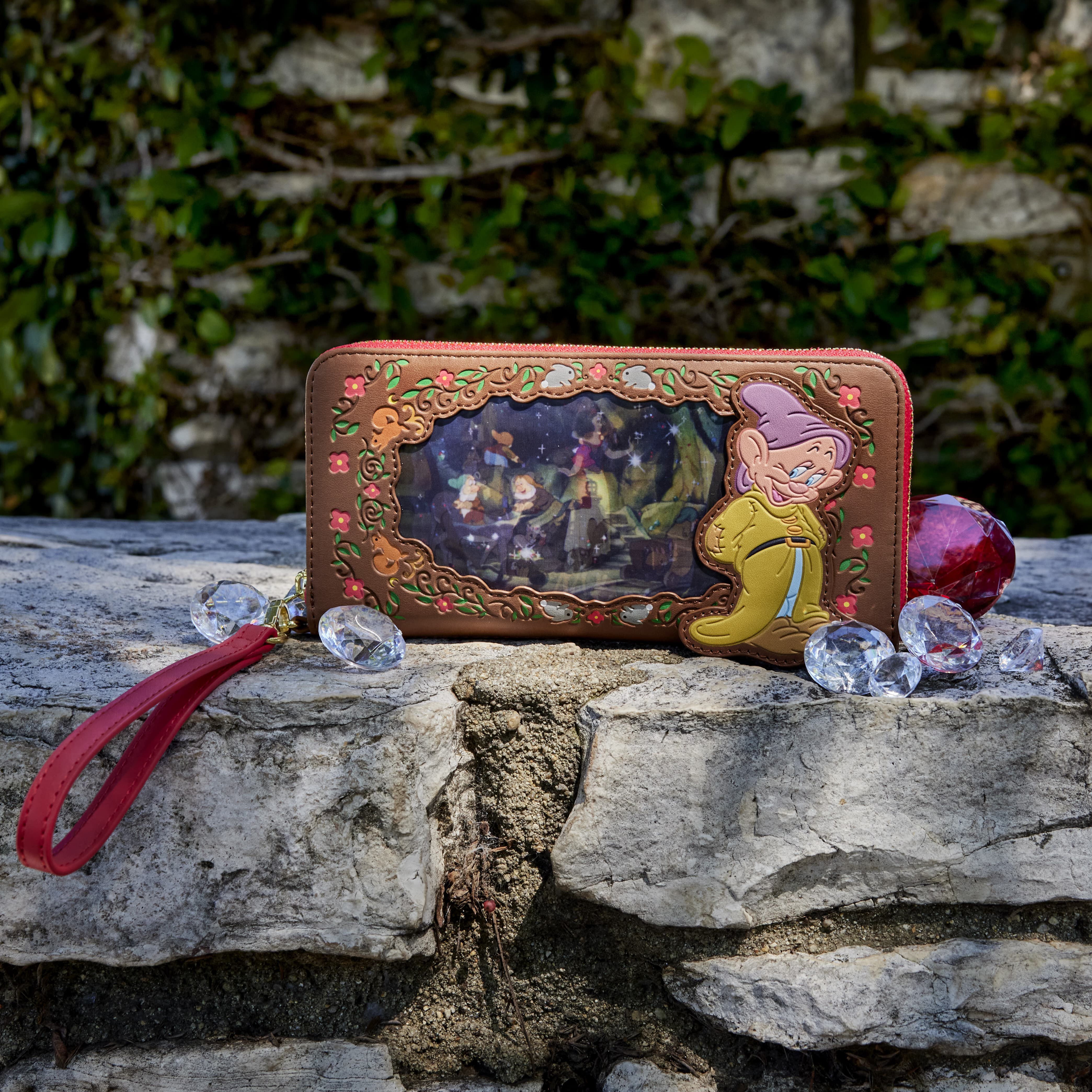 Buy Snow White Princess Series Lenticular Zip Around Wristlet