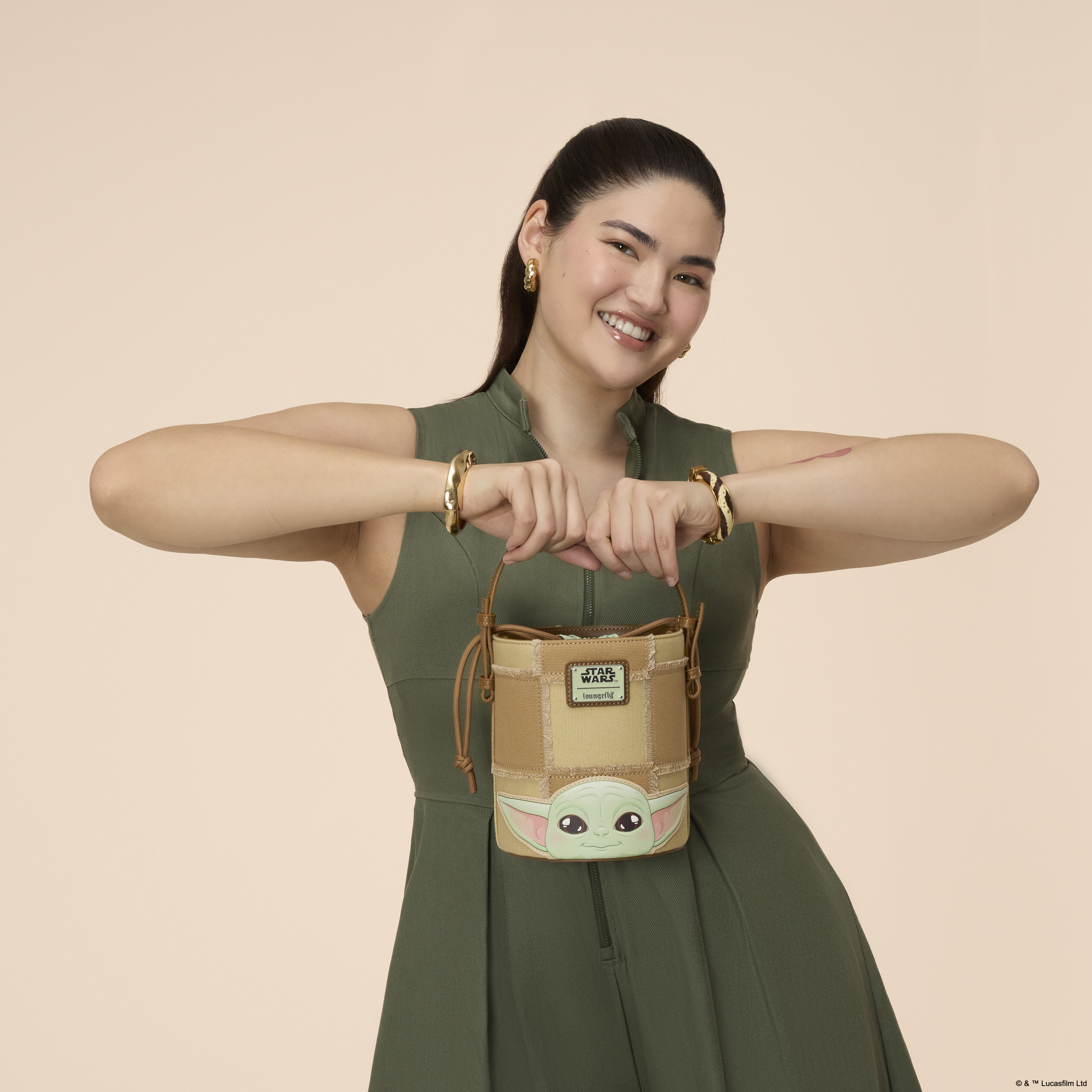 The Mandalorian Grogu & Anzellan Drawstring Bucket Crossbody Bag