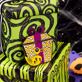 Nightmare Before Christmas Scary Teddy Present 3" Collector Box Sliding Pin, Image 2