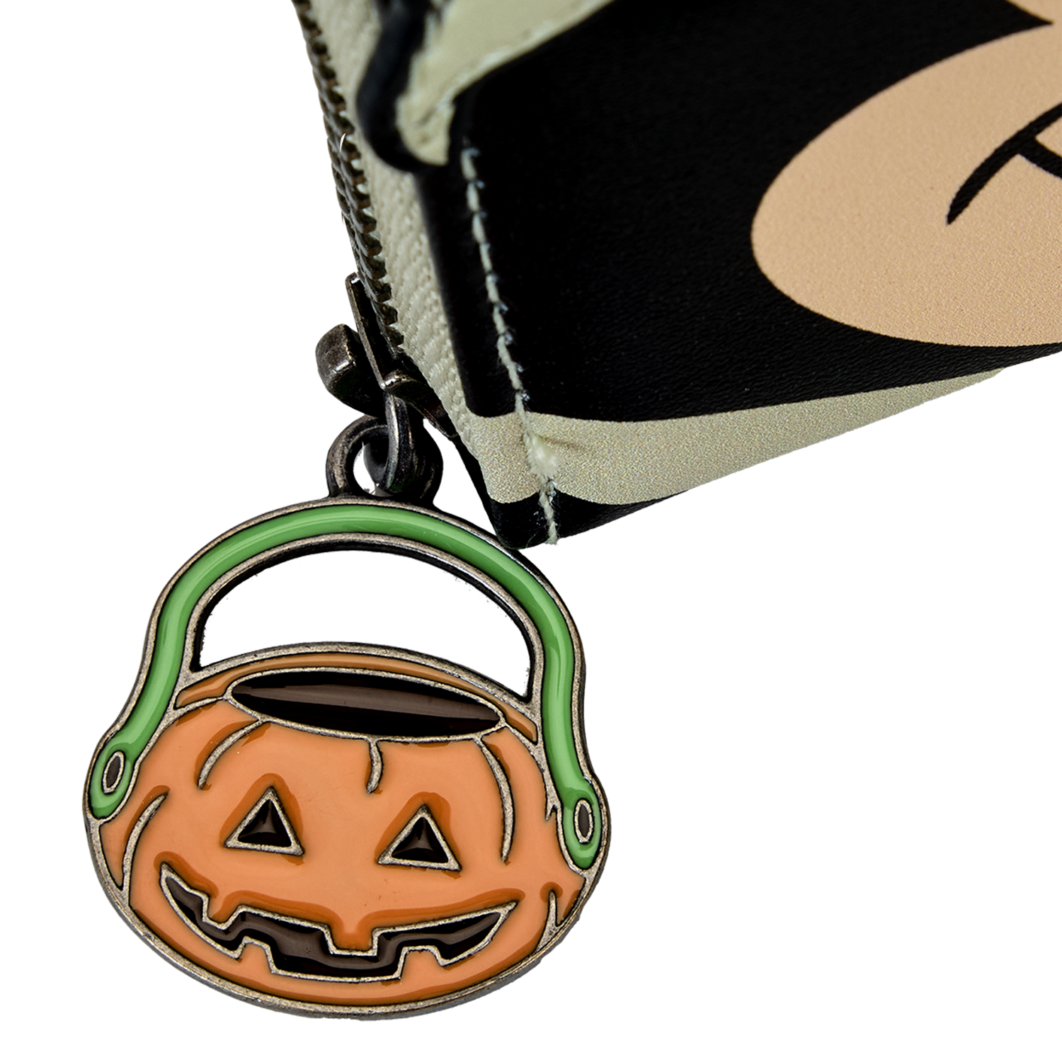 WDWA2071-LASRLFDISNEYMICKEYMUMMYWALLET-086-WEB