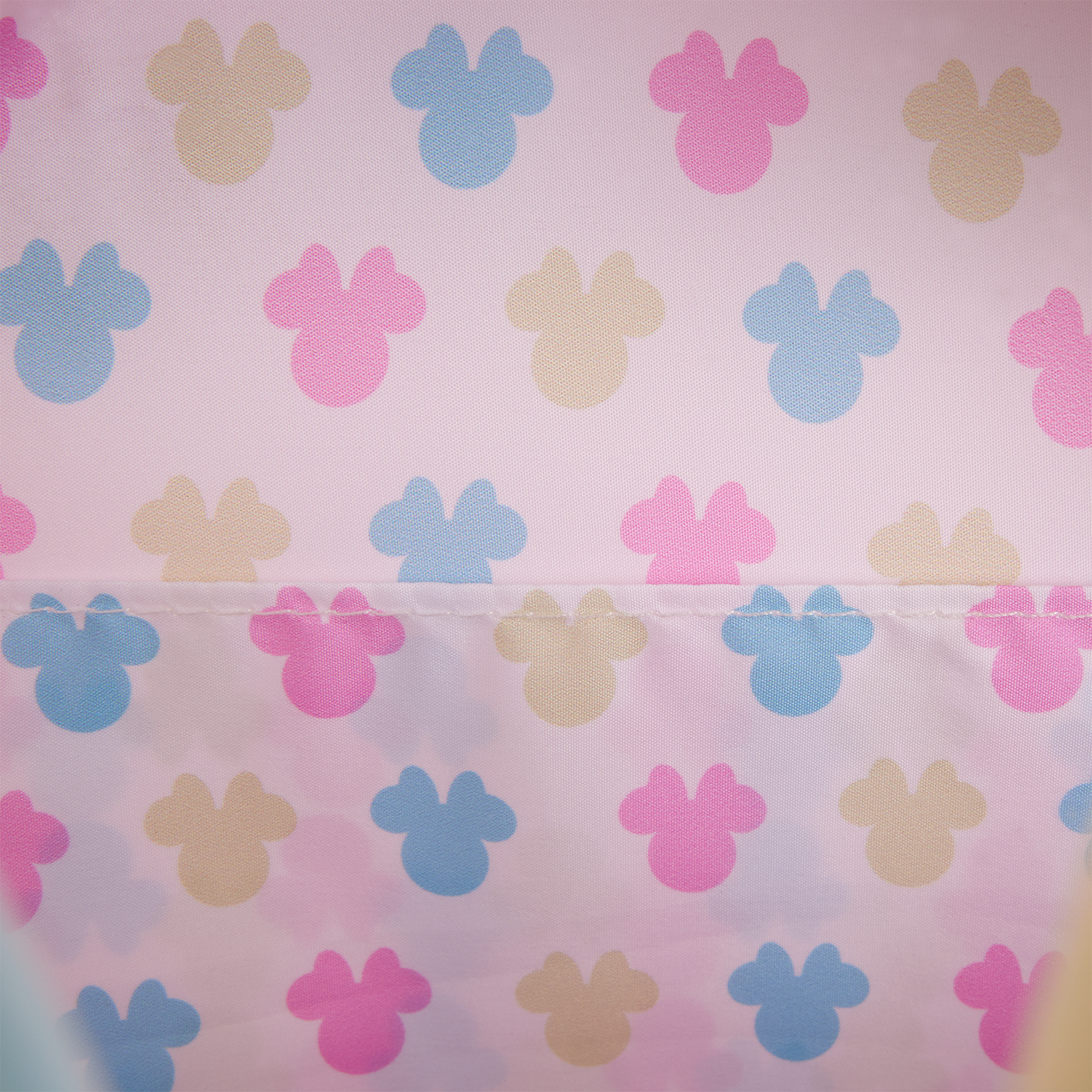 WDBK4152-LFDISNEYMINNIETIEDYEBACKPACK_665