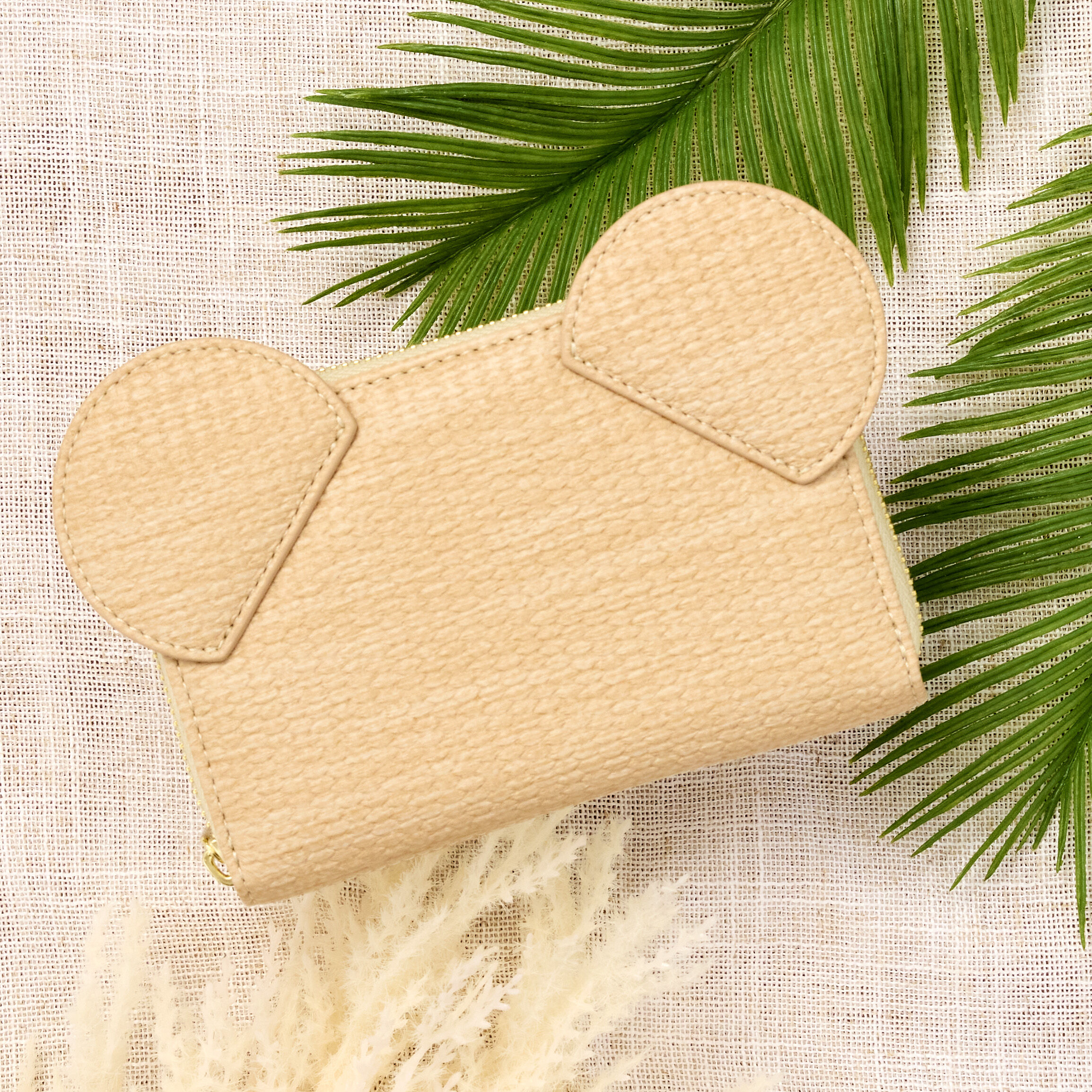 【Loungefly】Disney ミッキーマウス 麻 編み込み ウォレット Mickey Mouse Woven Texture Zip Around Wallet | Loungefly
