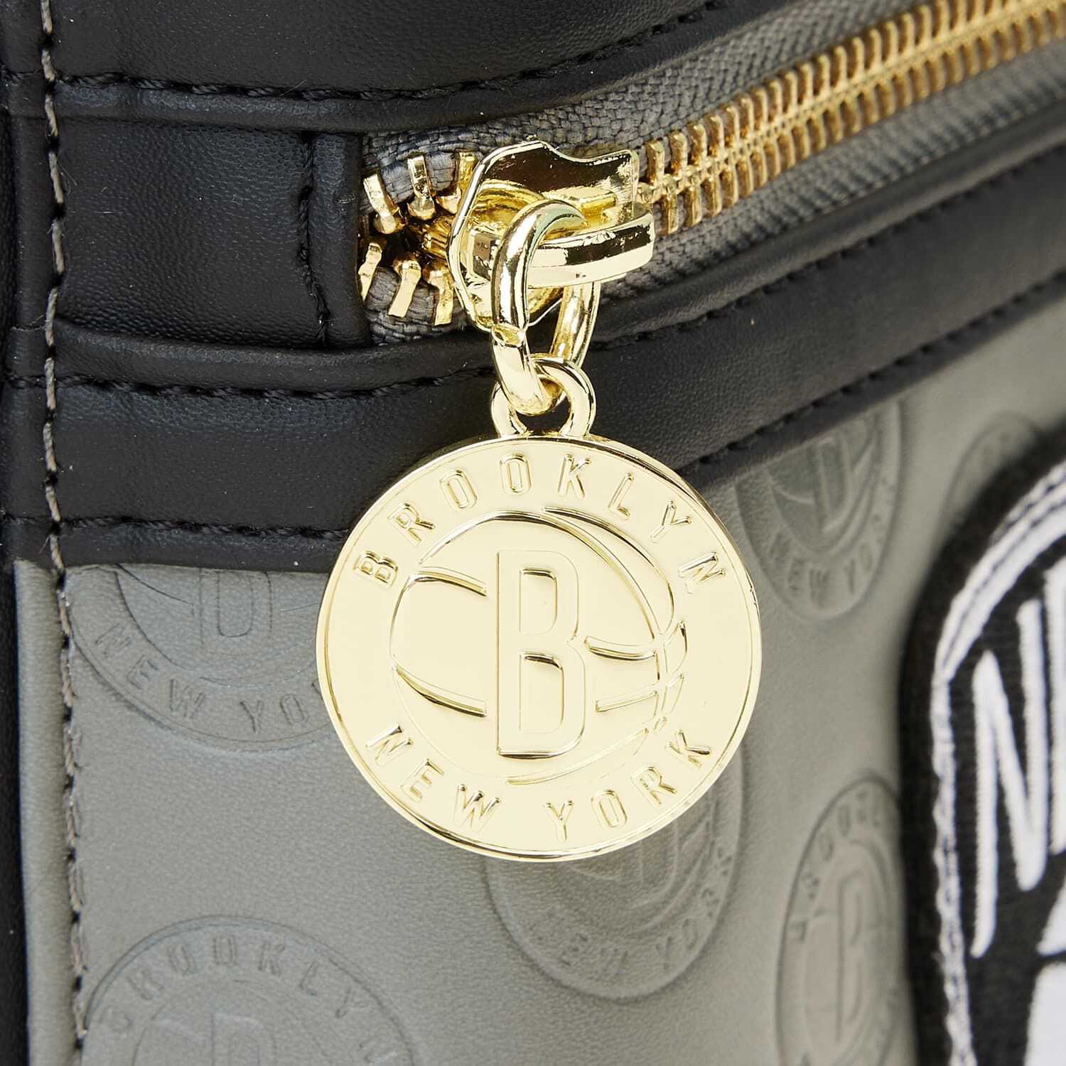 【Lounge Fly】NBA Brooklyn Nets Patch Icons Mini Backpack NBA Brooklyn Nets Patch Icons Mini Backpack | Loungefly