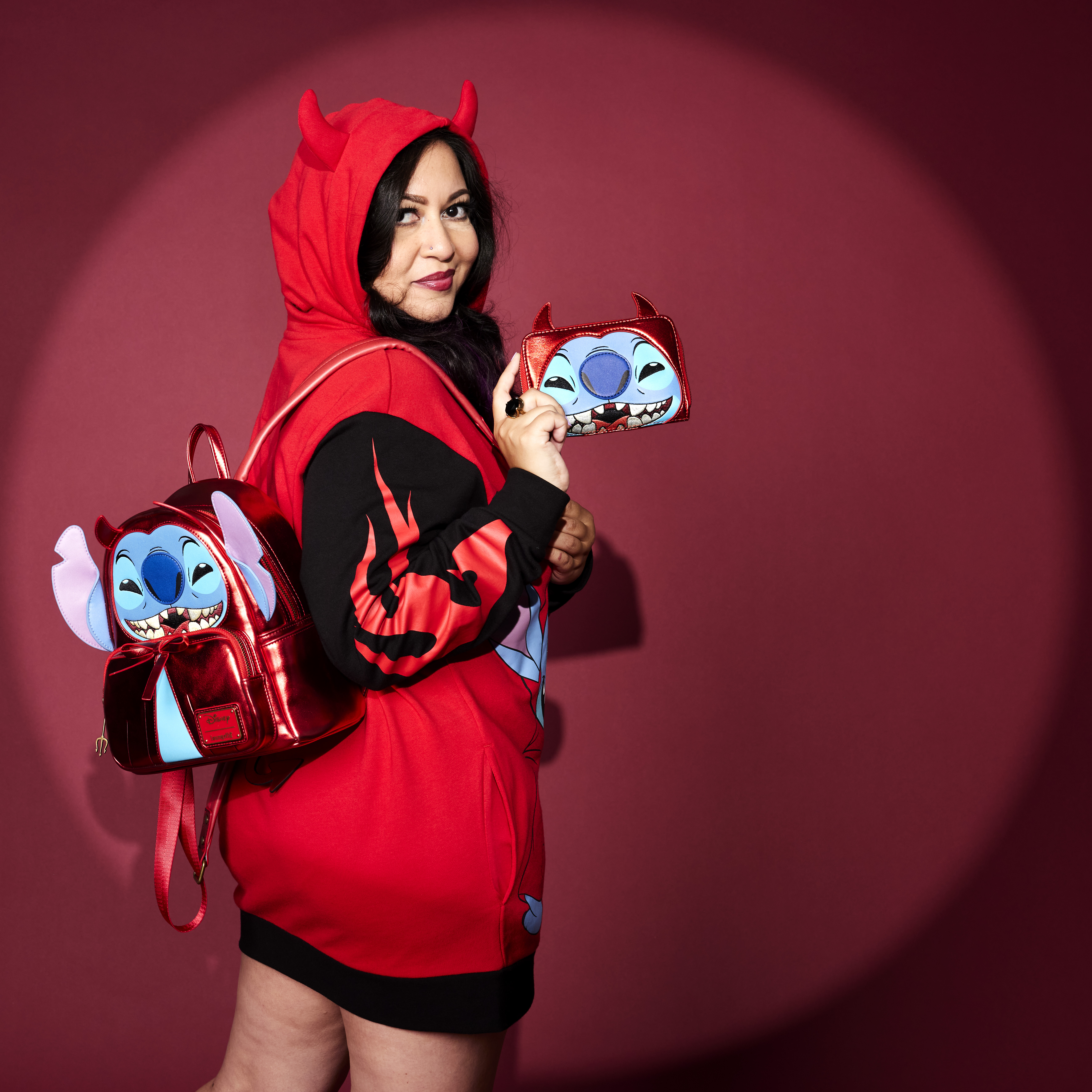 【Loungefly】US Disney スティッチ ぬいぐるみ トートバッグ Amazon.com: Loungefly Disney Stitch Plush Sherpa Tote Bag