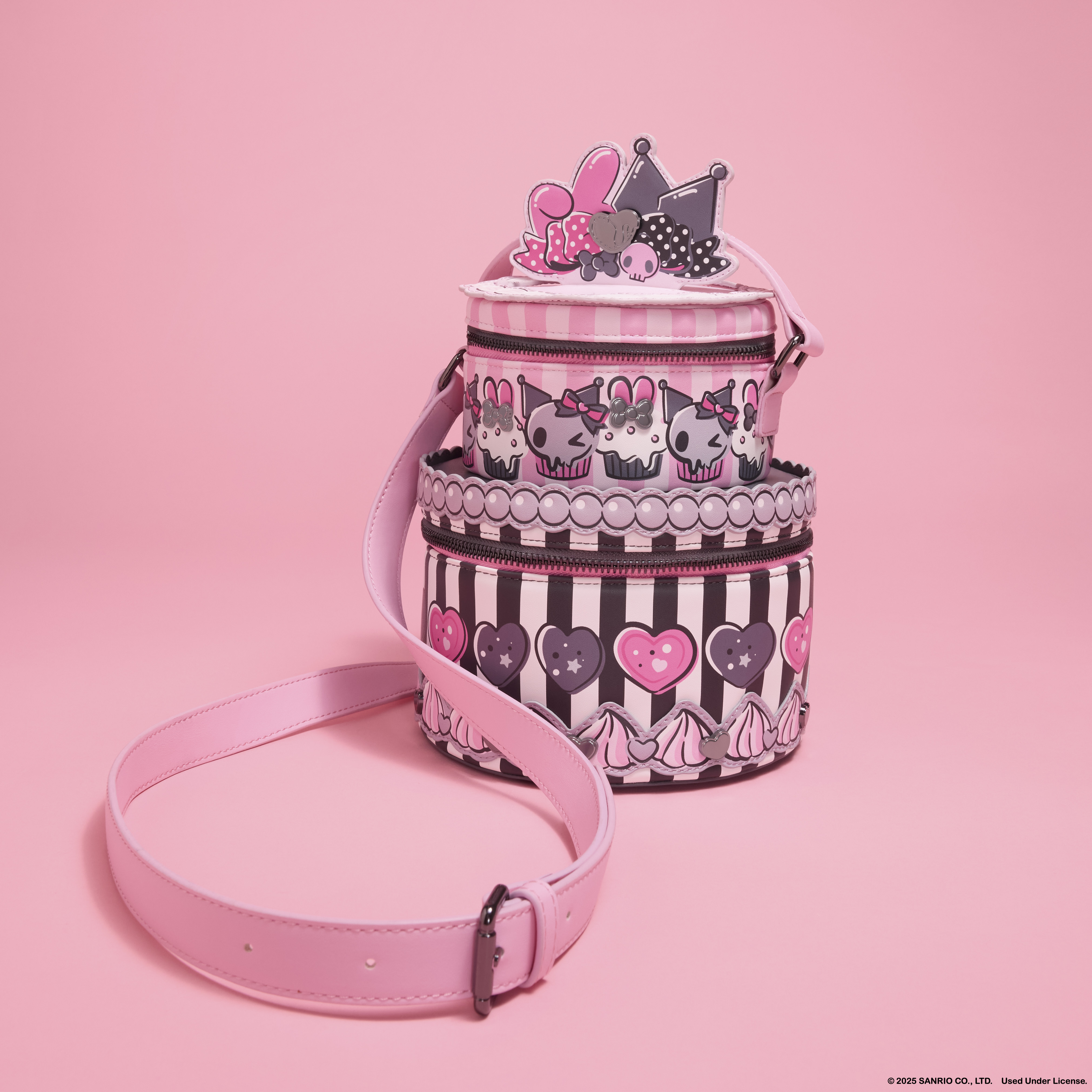 Sanrio My Melody & Kuromi Figural Cake Crossbody Bag | Loungefly display picture 2